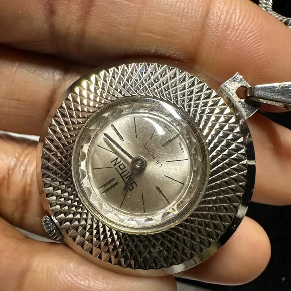 Vintage Silver tone La Petite pendant watch necklace.battery is not included - Picture 8 of 15